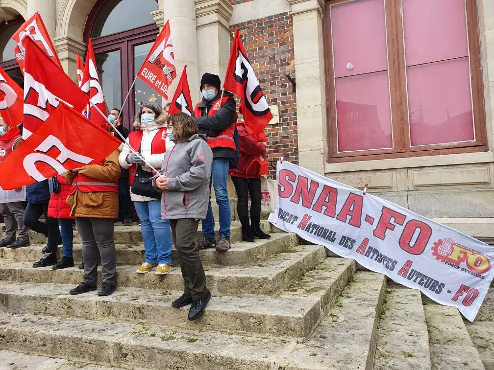 27 janvier 2022 devant le théatre de Chartres